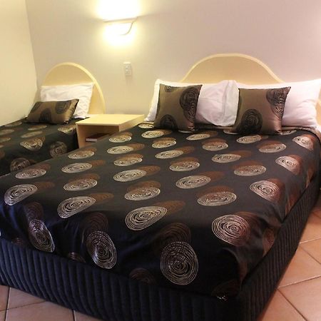 Rocky Gardens Motor Inn Rockhampton Zimmer foto