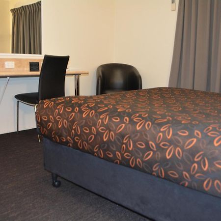 Rocky Gardens Motor Inn Rockhampton Zimmer foto