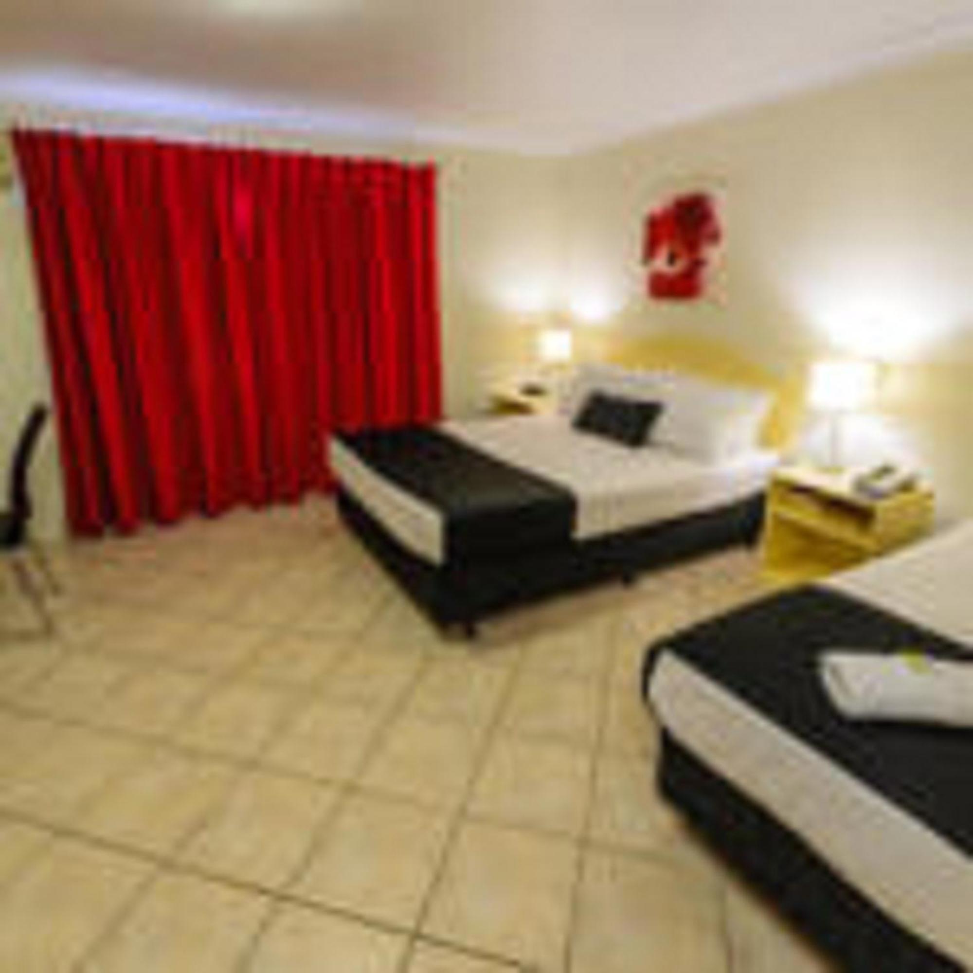 Rocky Gardens Motor Inn Rockhampton Zimmer foto
